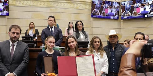 Emotivo tributo del Senado a la memoria de Miguel Uribe Turbay