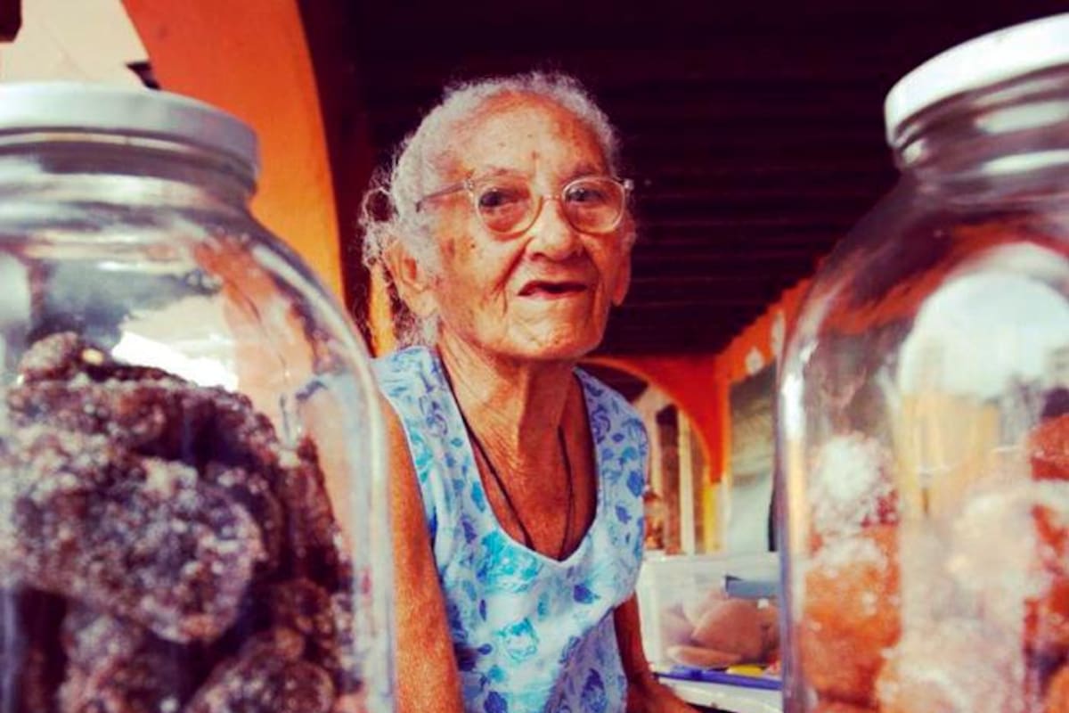 Murió Cruz Villeros, la dulcera mayor del Portal de los Dulces