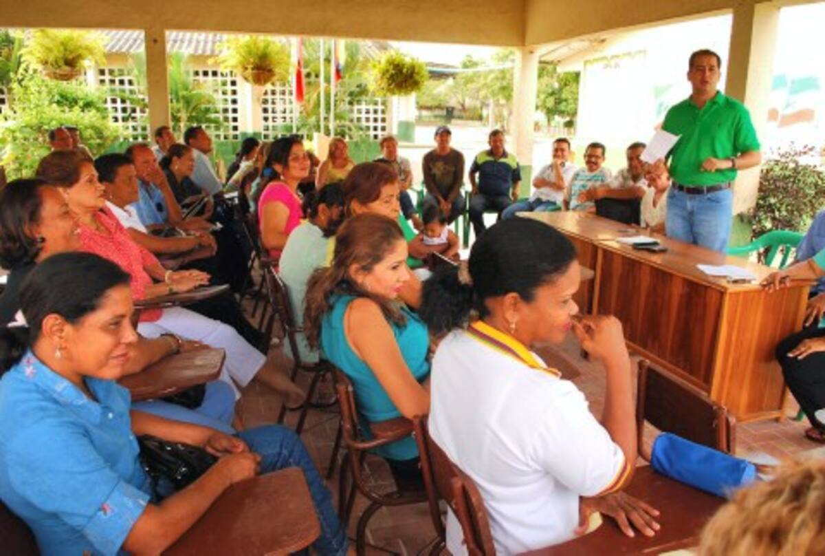 Los trabajadores administrativos recibirán el pago del retroactivo de la homologación.