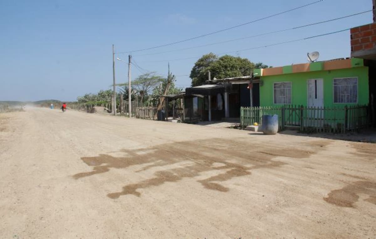 Vía principal de Tierra Baja Kailline Giraldo