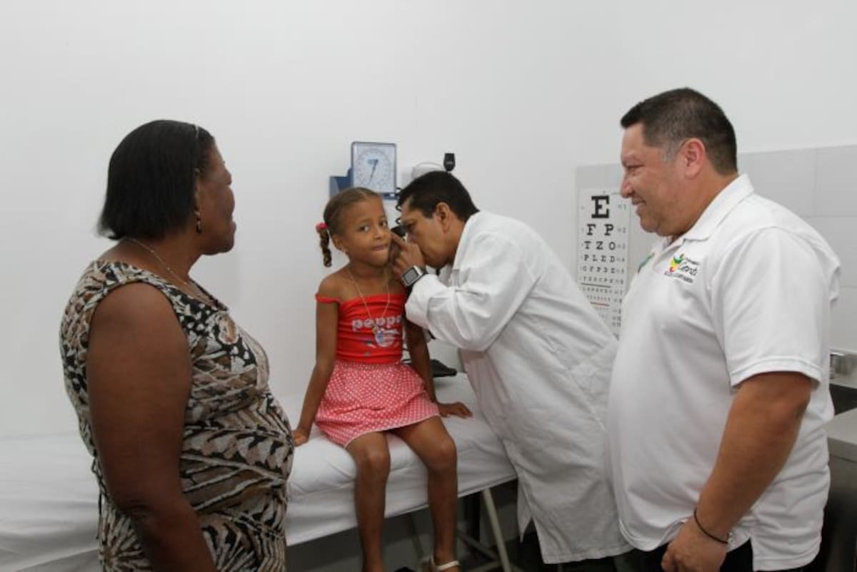El alcalde de Cartagena, Manolo Duque, durante la apertura de la UPA. JULIO CASTAÑO BELTRÁN - EL UNIVERSAL