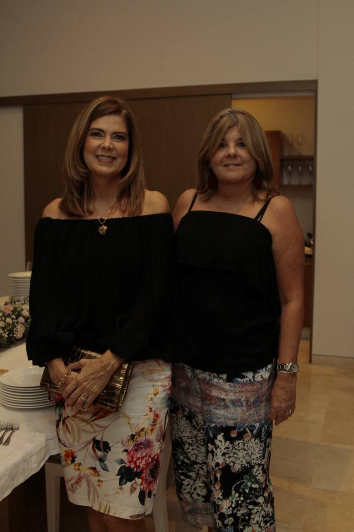 Liliana de Lequerica y Jackeline de Lequerica. Luis E. Herrán-El Universal