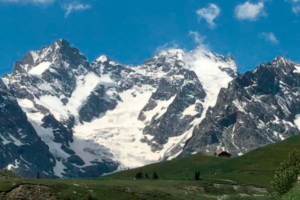Hallan en los Alpes suizos el esqueleto de un montañero desaparecido hace 32 años