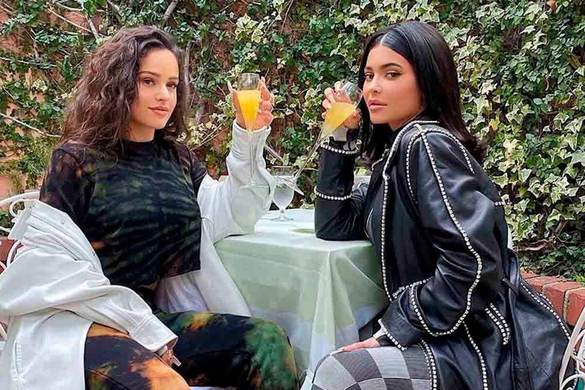 Rosalía y Kylie Jenner de ‘muy amigas’ por la Semana de la Moda de Milán