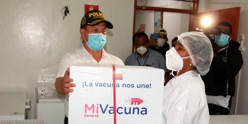 Vacuna anti COVID-19 ya está en centro de acopio de salud de Sucre