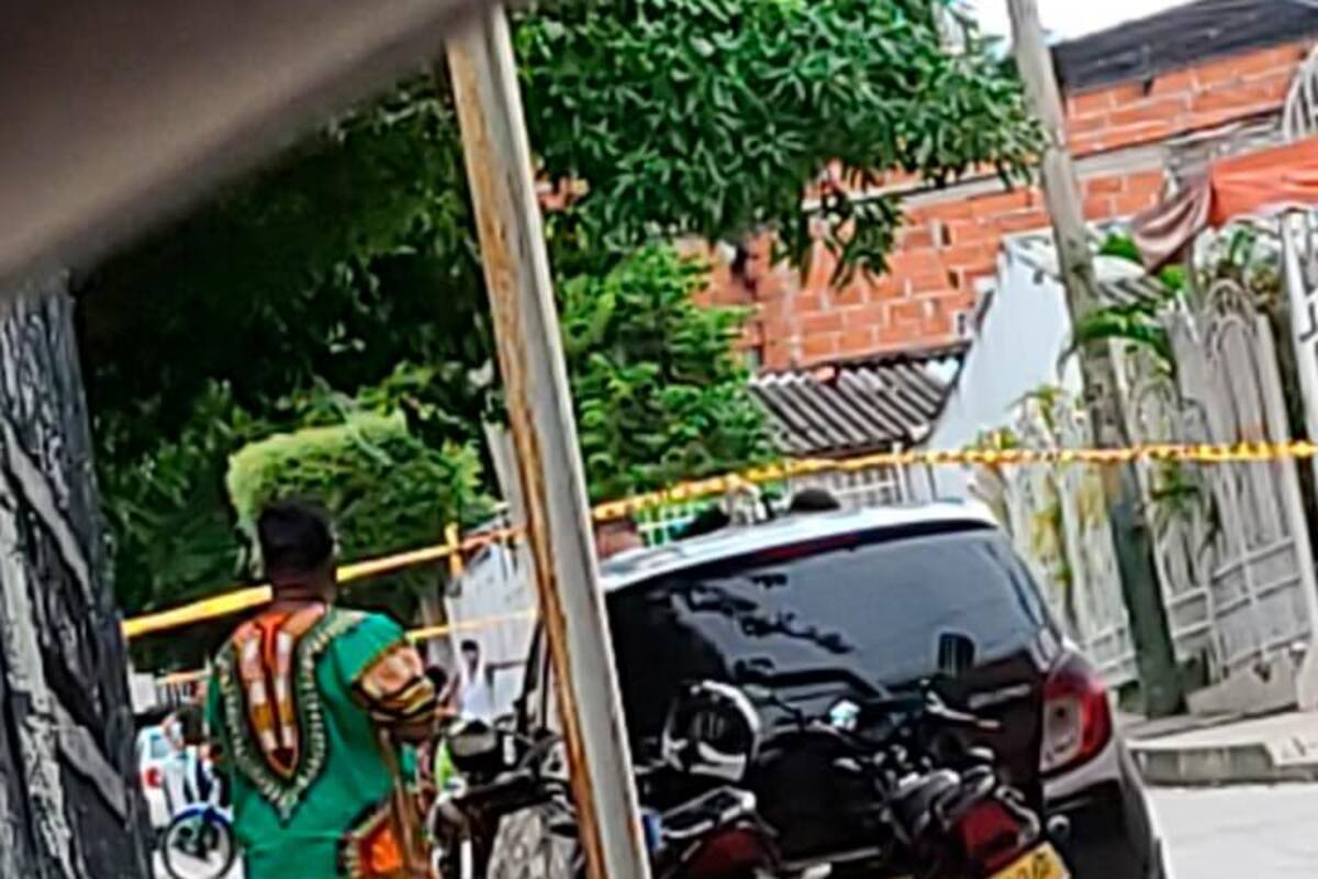 Sigue la racha: sicario bajó de moto y le disparó a hombre en El Carmelo