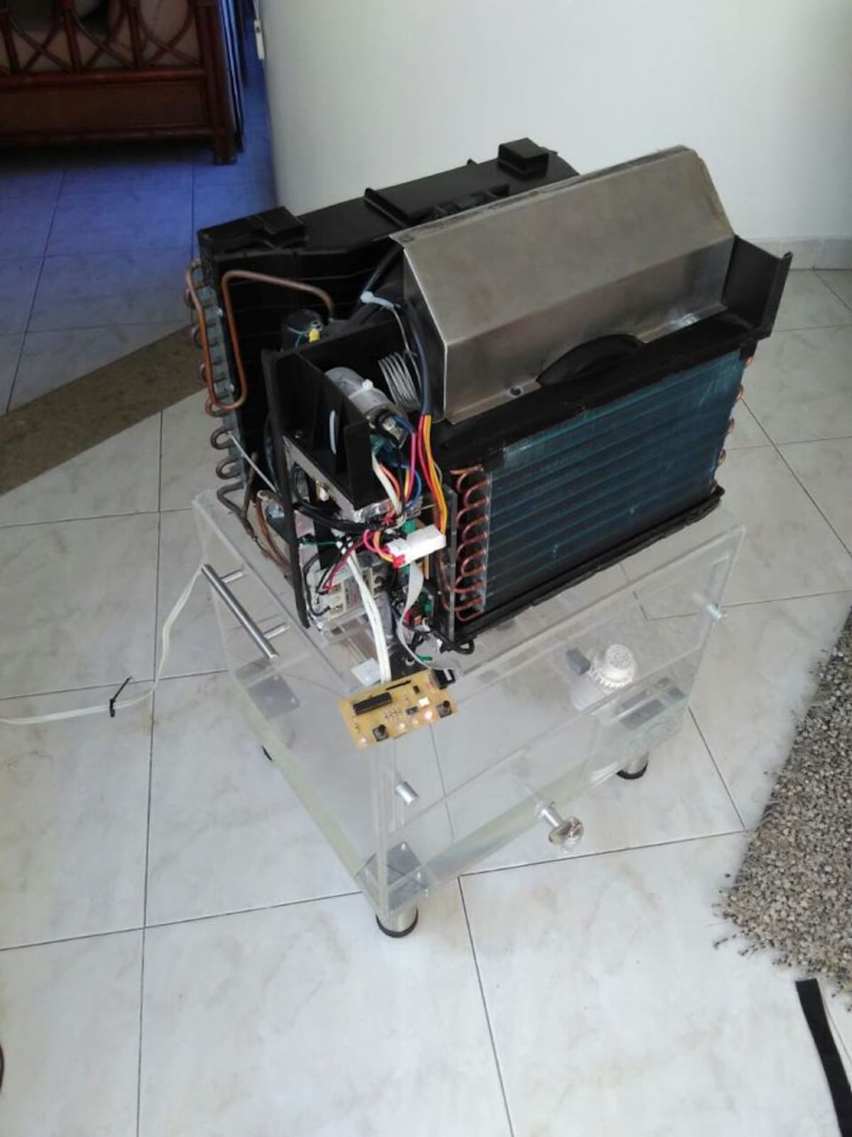 Prototipo de la máquina de proyecto innovador WaterFree Cartagena. CORTESÍA