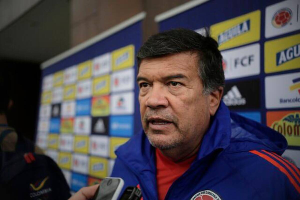 A Nelson Abadía lo persigue el fantasma del veto a jugadoras de Colombia