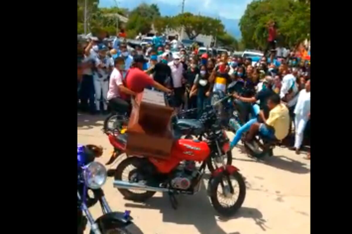 Más de 200 personas violaron cuarentena en un sepelio en La Guajira
