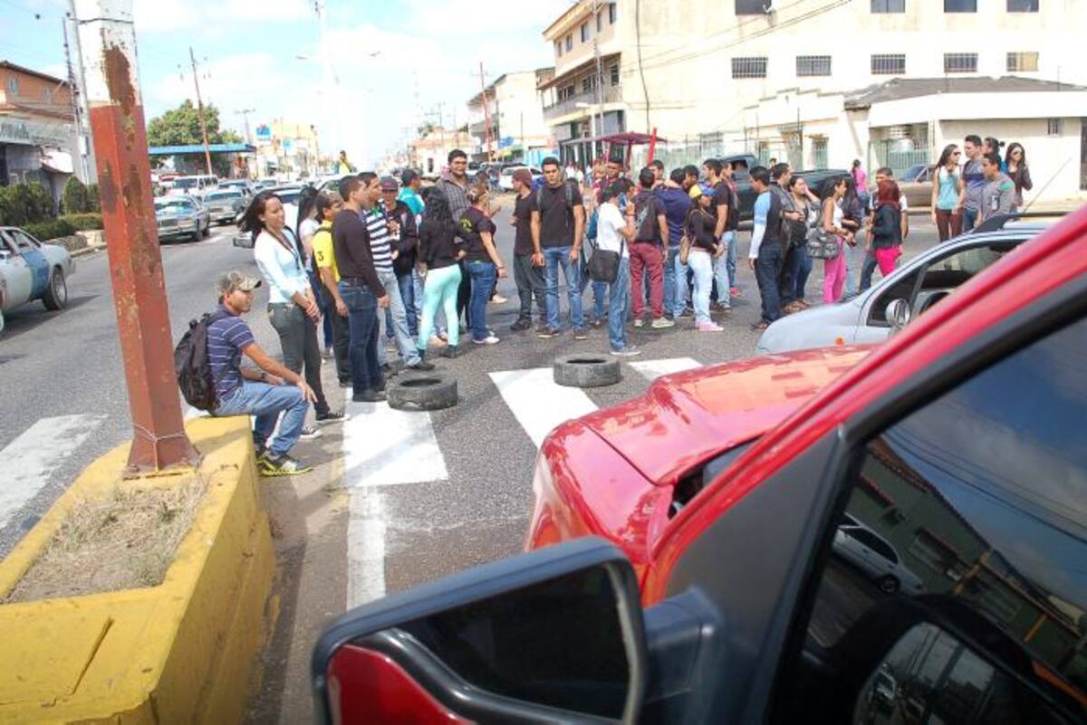 Protestas y bloqueos en Venezuela. EL TIEMPO DE VENEZUELA