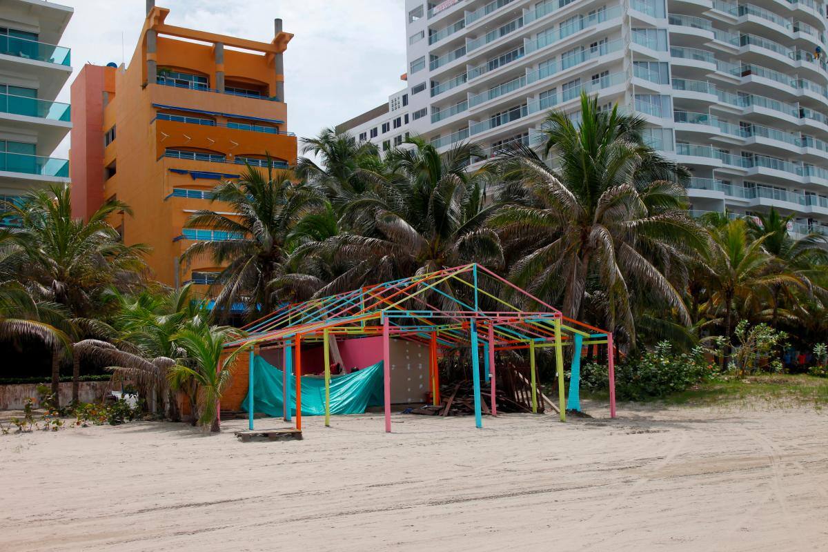 Quiosco ilegal construido en Los Morros, ya tiene agua y luz