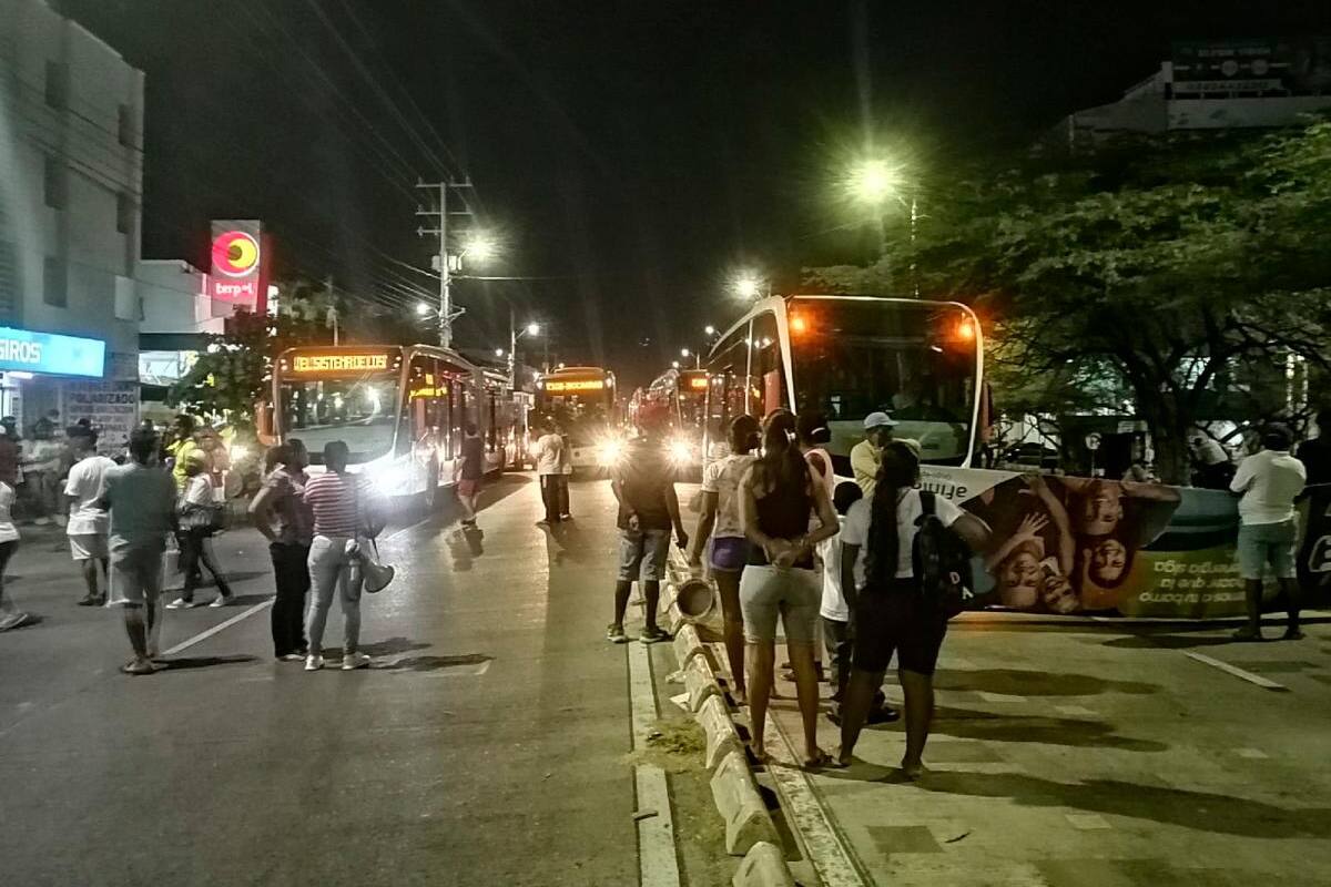 Caos en la Pedro de Heredia por protesta de habitantes del barrio Boston
