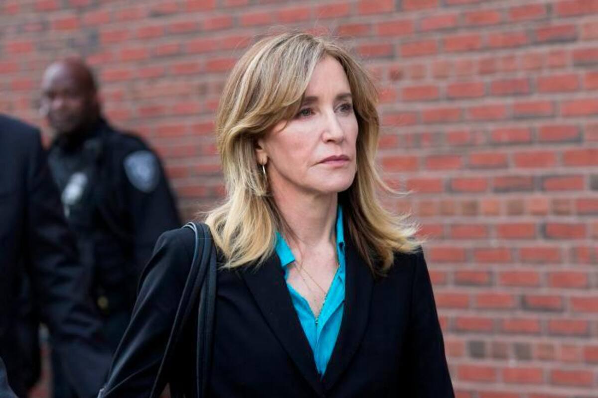 Felicity Huffman es liberada tras 11 de 14 días en prisión