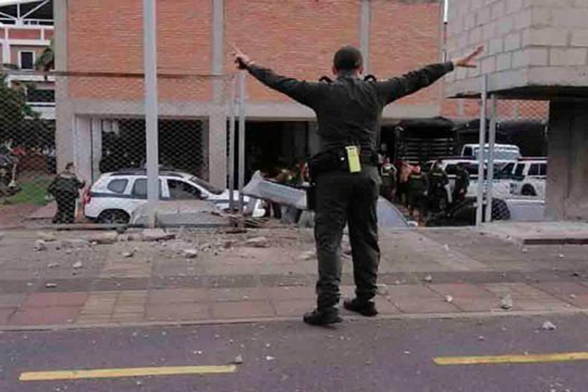 Ofrecen $150 millones por autores del ataque explosivo a Distrito de Policía