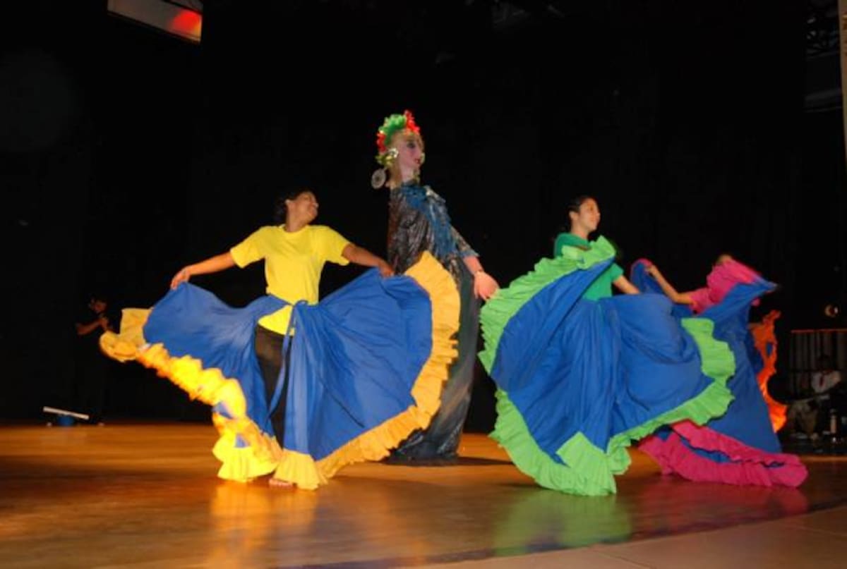Más de 200 teatreros cartageneros celebraron el Día Internacional del Teatro el pasado 27 de marzo. CORTESÍA