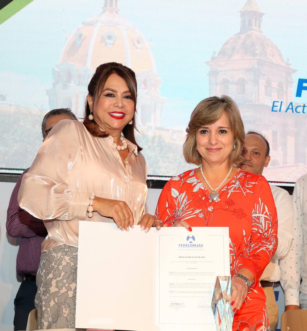 Mayra Rodríguez y María Clara Luque.