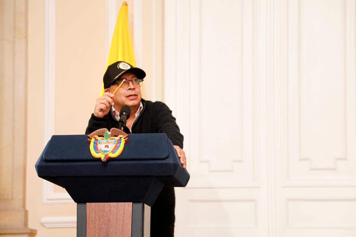 Petro lamenta el “terrible estancamiento” tecnológico de Colombia