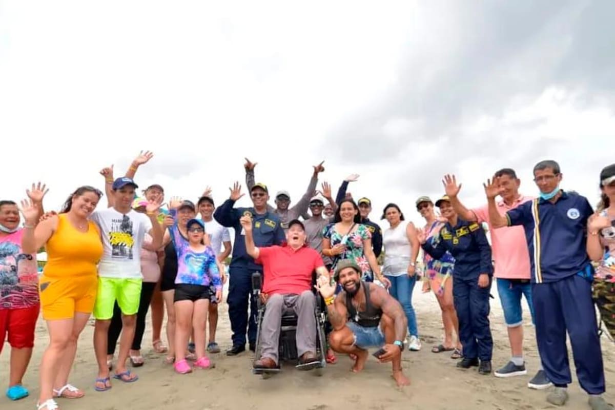 26 personas con discapacidad cumplieron el sueño de conocer el mar