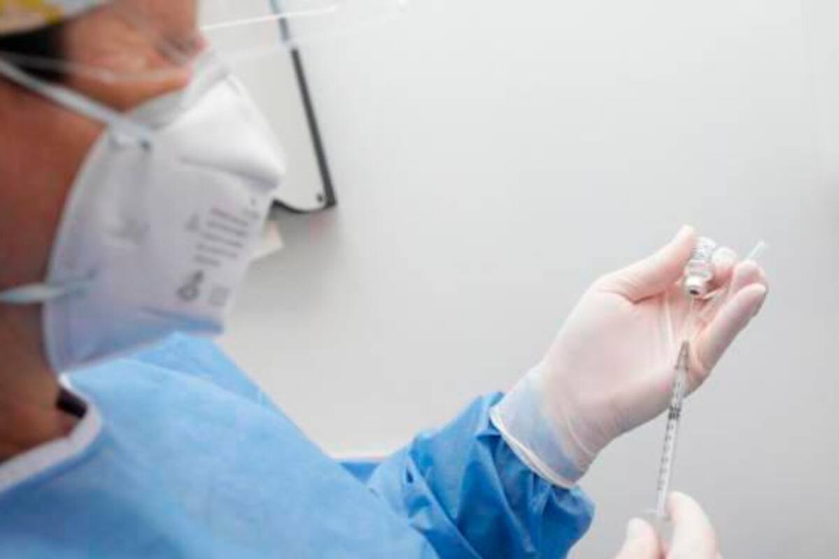 Este viernes inicia vacunación sin cita previa para personas mayores de 40 años