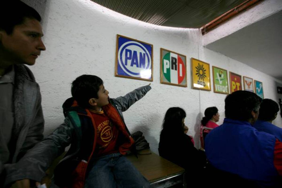 Cerca de 79,5 millones de mexicanos están convocados a elegir el domingo a su presidente para el periodo 2012-2018. AP Marco Ugarte