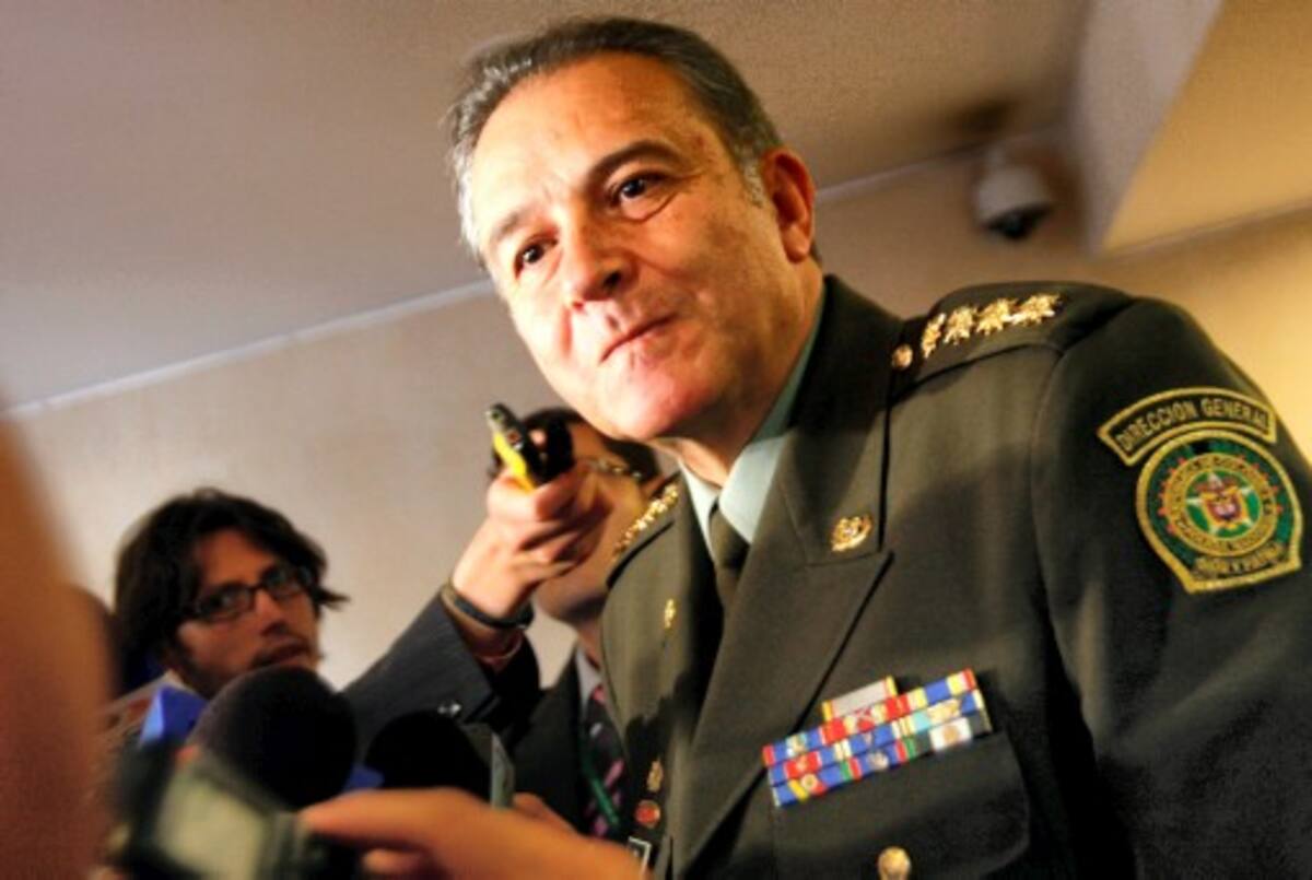 General Óscar Naranjo, director nacional de la Policía, es uno de los llamados a juicio en Ecuador por el caso Raúl Reyes. ARCHIVO