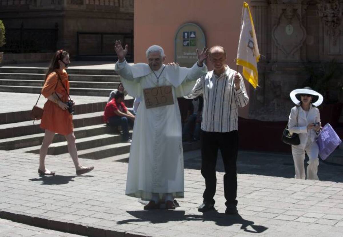 Benedicto XVI es la figura en Guanajuato. AFP