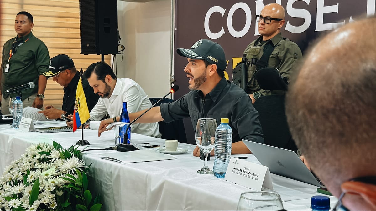 Abelardo de la Espriella, presidente de Colombia, en un consejo de seguridad en Arauca. // Foto: Cortesía - Presidencia.