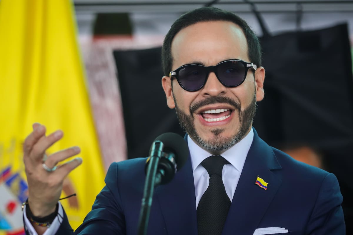 De la Espriella denuncia que gobierno anterior comprometió $10 billones