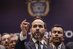 Abelardo de la Espriella denuncia presuntas irregularidades millonarias del Gobierno saliente