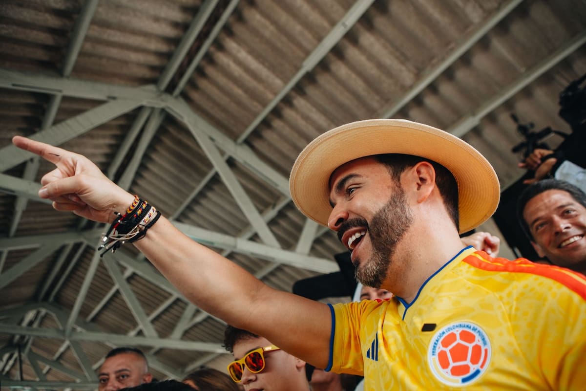 Abelardo de la Espriella lidera en Colombia: ventaja ajustada sobre Cepeda