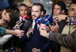 Indagación previa a funcionarios de la DNI por “chuzadas” a Abelardo De la Espriella