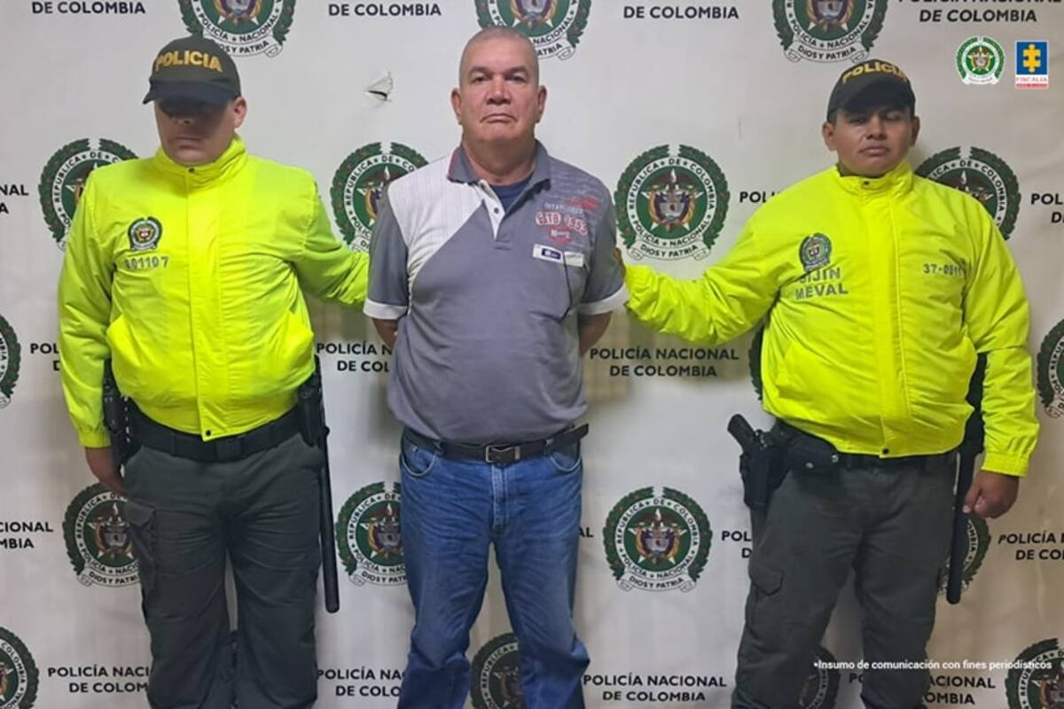 Conductor de ruta escolar secuestró a niña y la abusó por 12 años