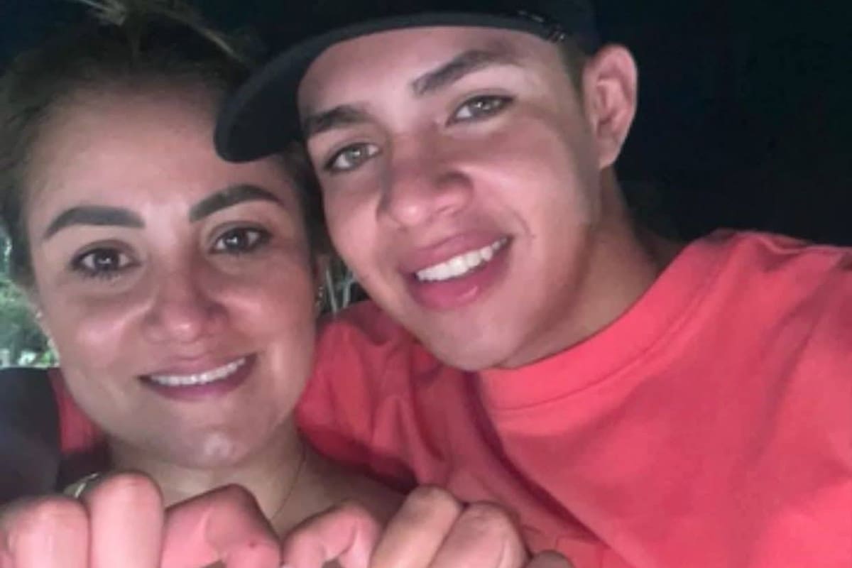 Mueren mujer, su hijo y un niño de 8 años en fuerte accidente de moto
