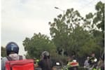 Video: patrulla de la Policía y motociclista chocaron en la Avenida del Lago; 3 heridos