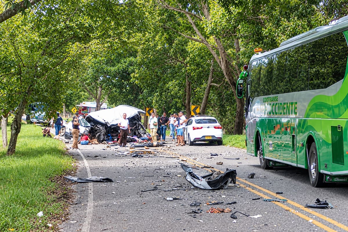 Grave accidente en Necoclí deja cuatro muertos y siete personas heridas