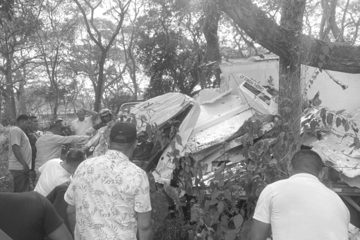 Yamil Espinosa murió en accidente de furgón en la vía Turbaco-Arjona
