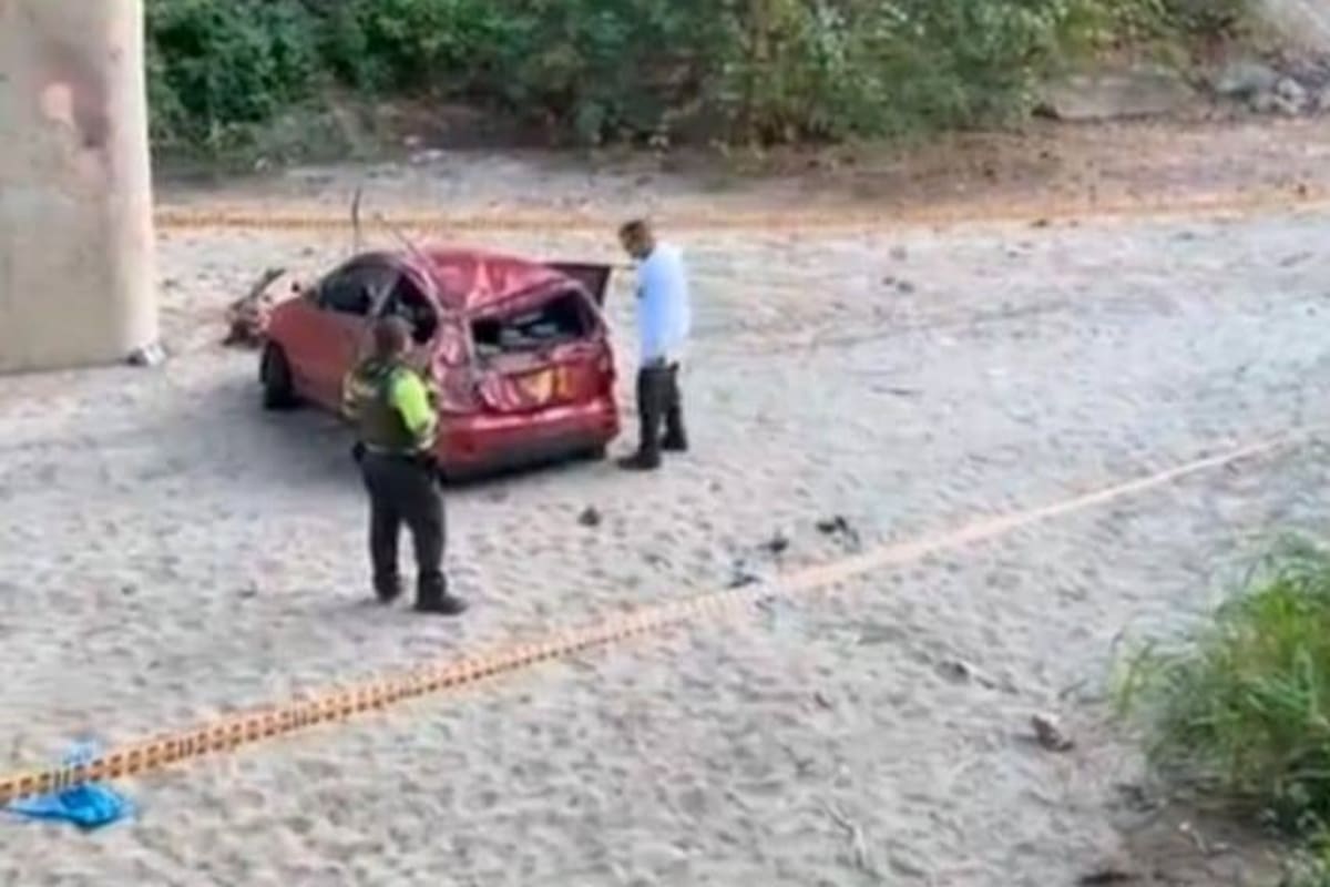 Murió mujer al caer carro de un puente: iba al concierto de Shakira