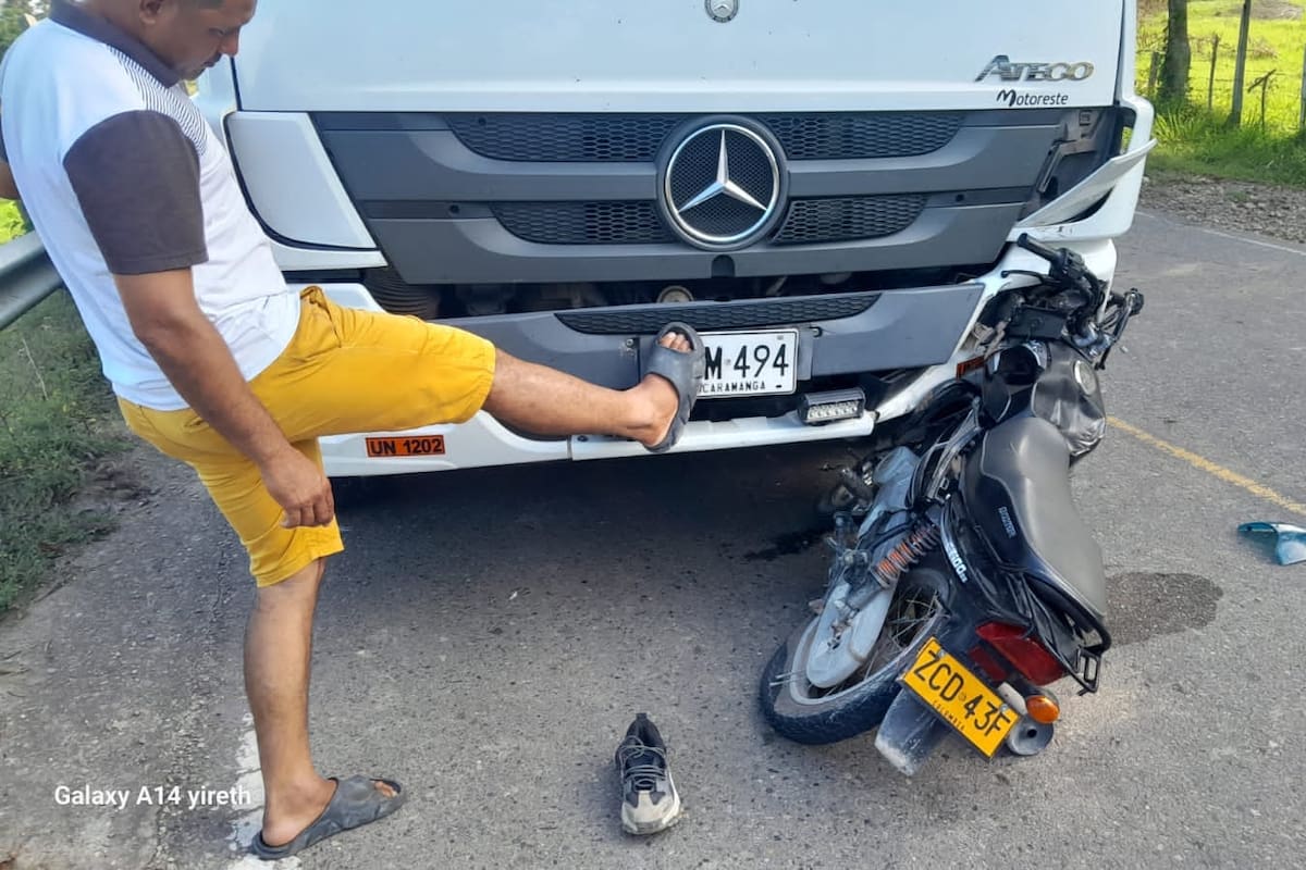 Eduar Jiménez murió en choque entre moto y camión el sur de Bolívar