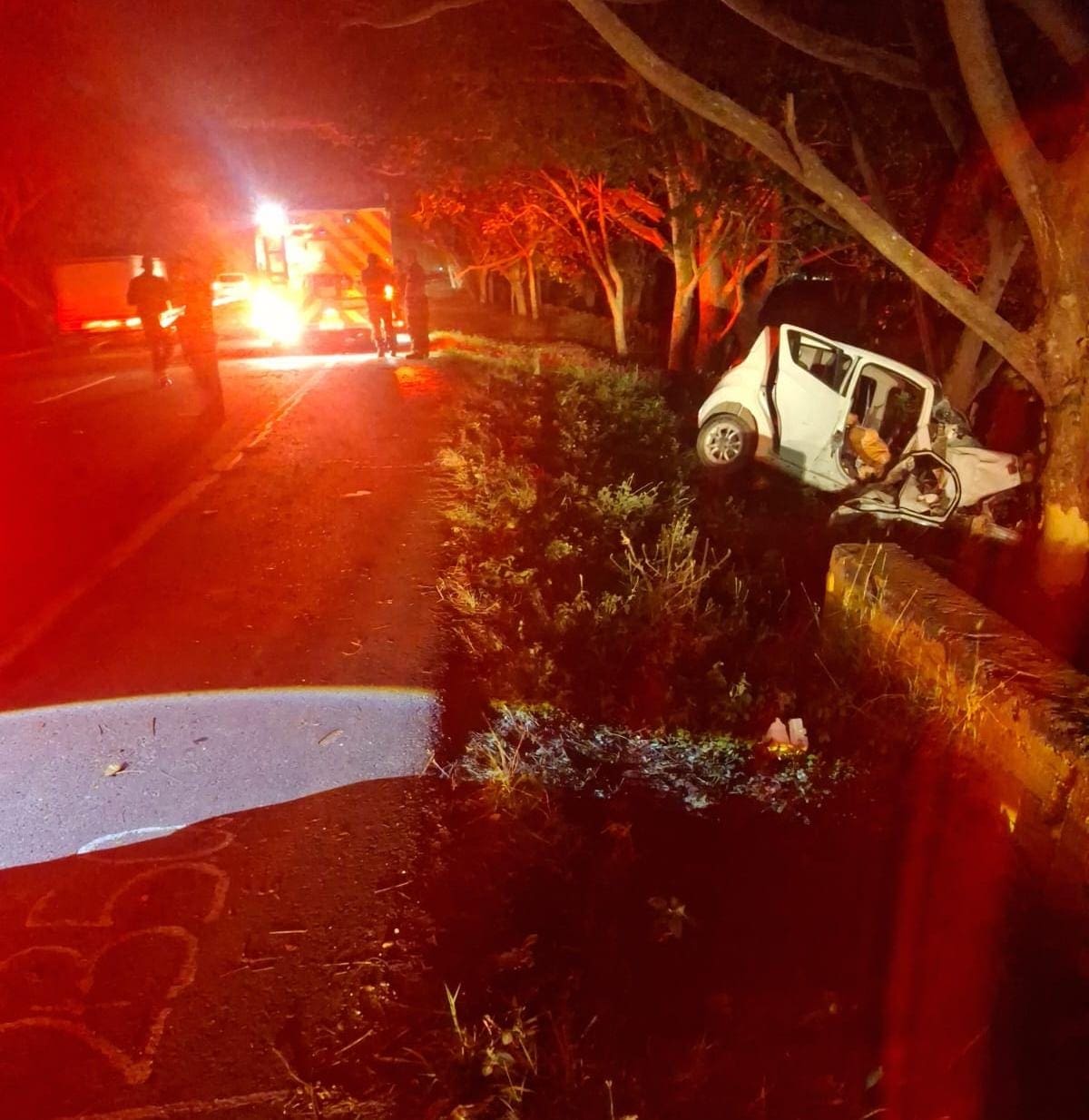 El accidente sucedió exactamente en la vía Cartagena-Barranquilla, Ruta 9006, Km 2+350 metros, jurisdicción del corregimiento de Bayunca. //FOTO CORTESÍA POLICÍA NACIONAL.