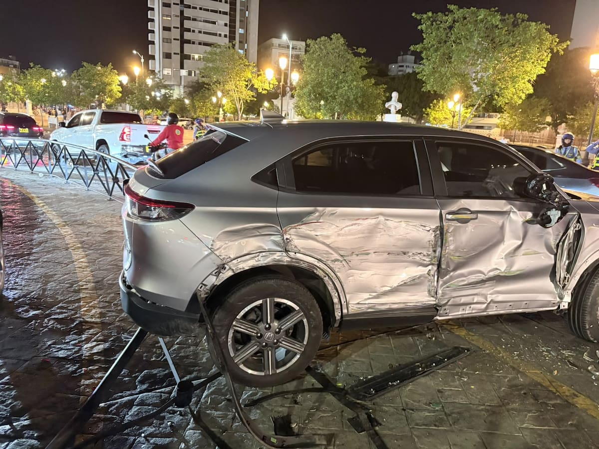 Accidente frente al Camellón de los Mártires.