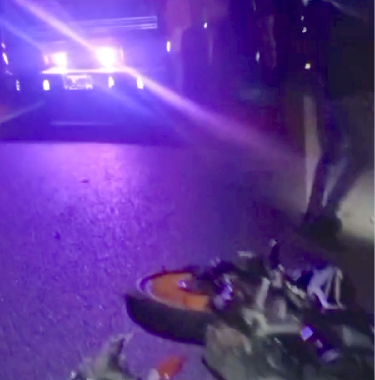 Un hombre resultó herido la chocar la motocicleta que conducía contra la parte trasera de un vehículo a la altura de Ponedera y Puerto Giraldo, Atlántico.//Cortesía.