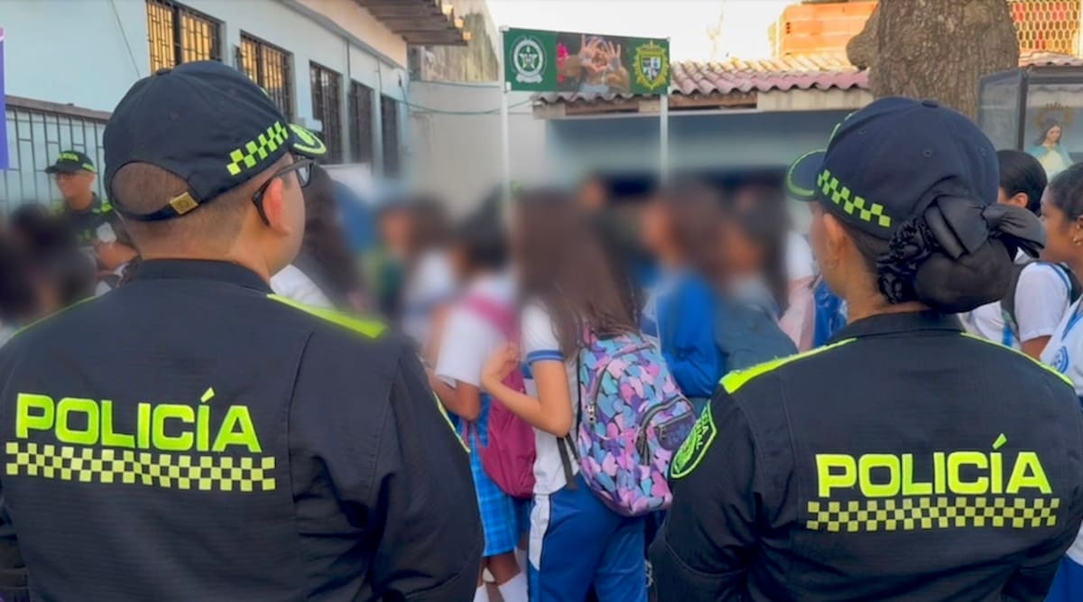 Personal de Protección a la Infancia y Adolescencia y de Prevención y Educación Ciudadana, estuvieron presentes en la jornada del regreso a clases de los estudiantes de Barranquilla y su área metropolitana.//Cortesía Mebar.