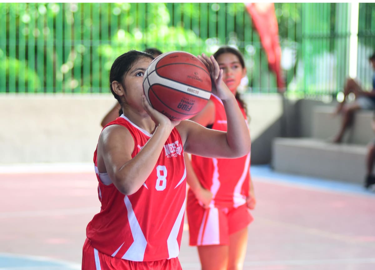 En el Polideportivo de Soledad 2000 se realizará el Campamento de Baloncesto con RG Skills Coach, una experiencia de formación especializada orientada al fortalecimiento de fundamentos técnicos, habilidades individuales y conceptos del basquetbol.//Cortesía PGDA.