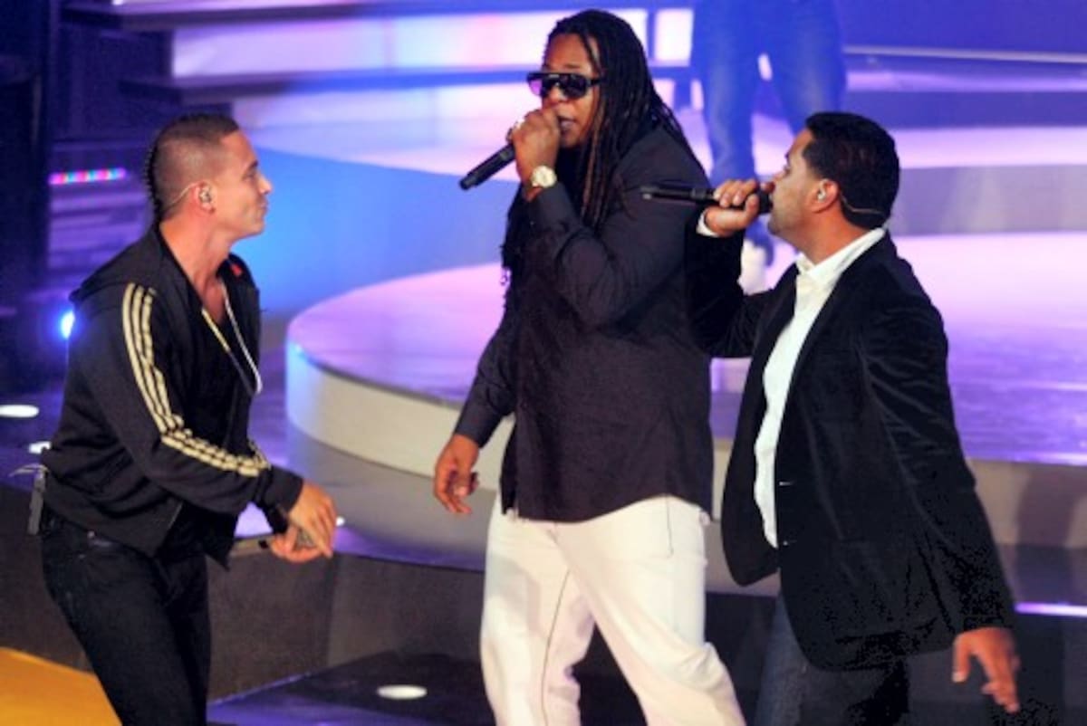 “J. Balvin” y “Zion & Lenox” le pusieron la energía de la música urbana a la premiación.