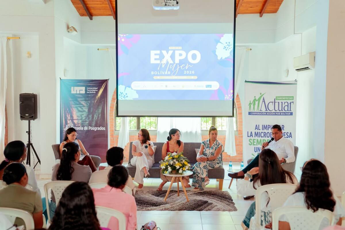 En este encuentro se reunieron mujeres líderes en su ámbito de experticia para inspirar a las asistentes. // Cortesía: Actuar por Bolívar.