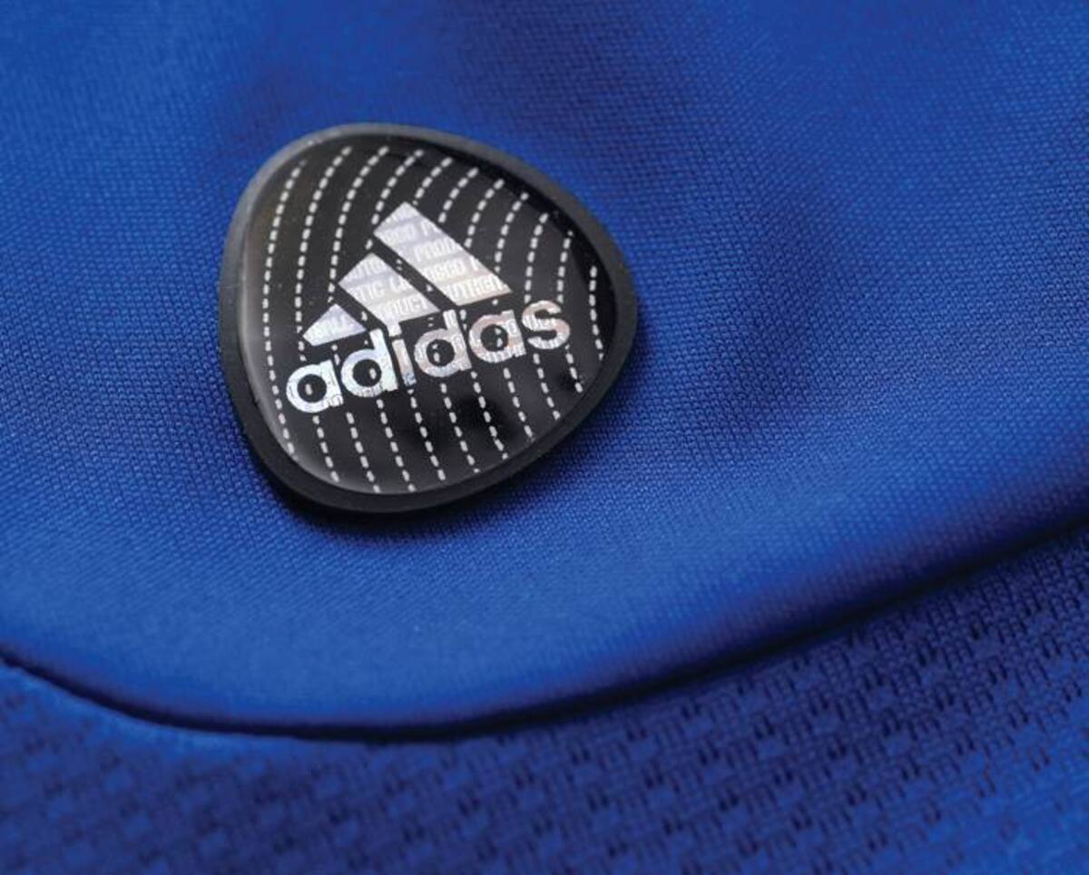 Textiles Adidas COLPRENSA