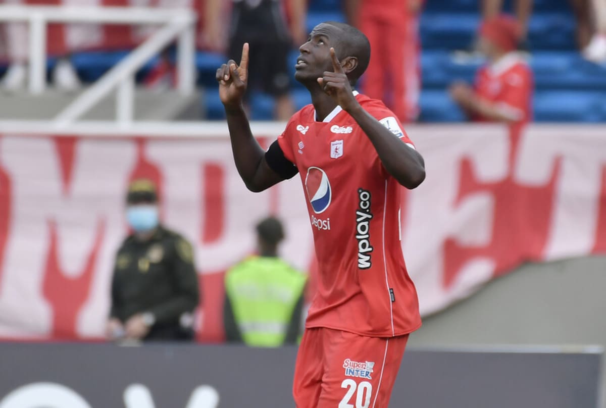 Adrián Ramos, exjugador de América de Cali, podría llegar al equipo auriverde. //CORTESÍA