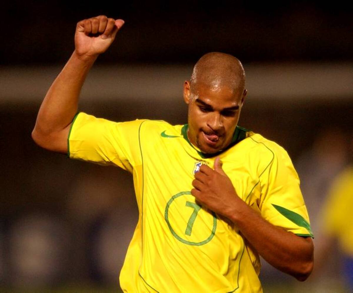 El ex atacante de la selección brasileña Adriano Apres