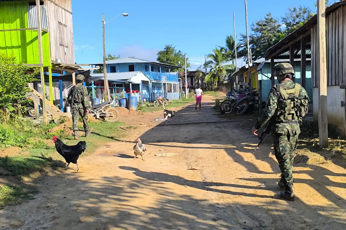7 departamentos del país en alerta por posibles enfrentamientos guerrilleros