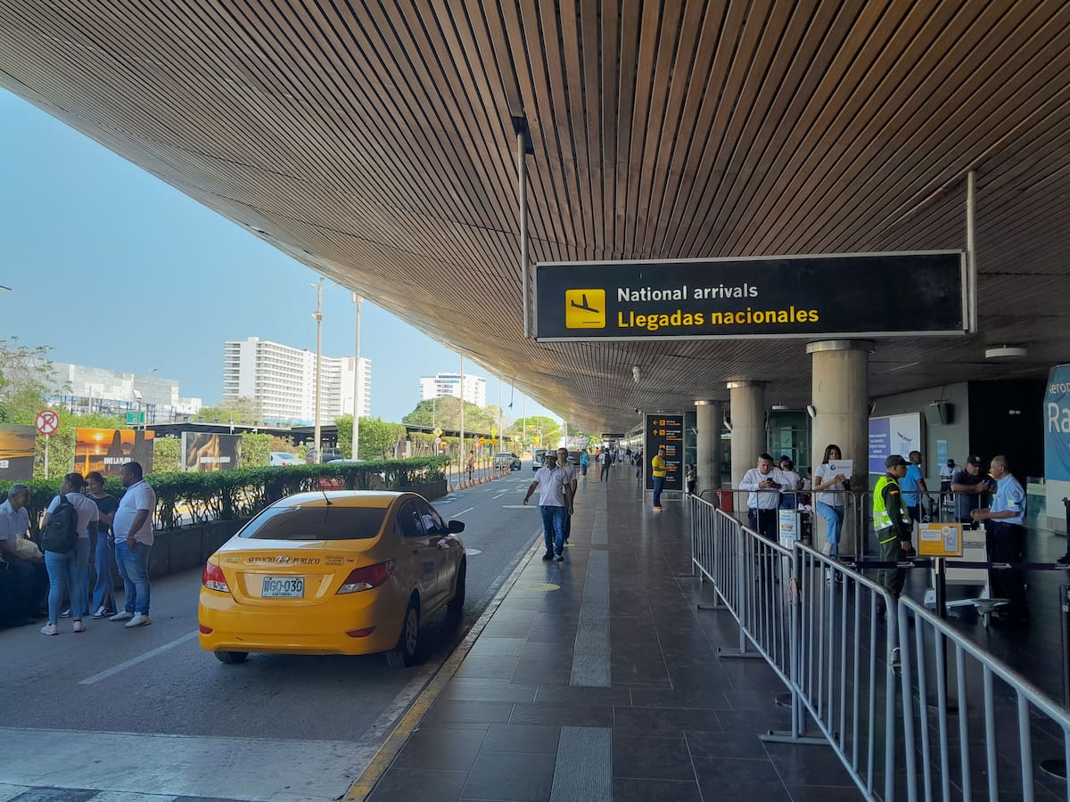 Fachada del aeropuerto Rafael Núñez de Cartagena, en el muelle nacional. // HFA - EU.